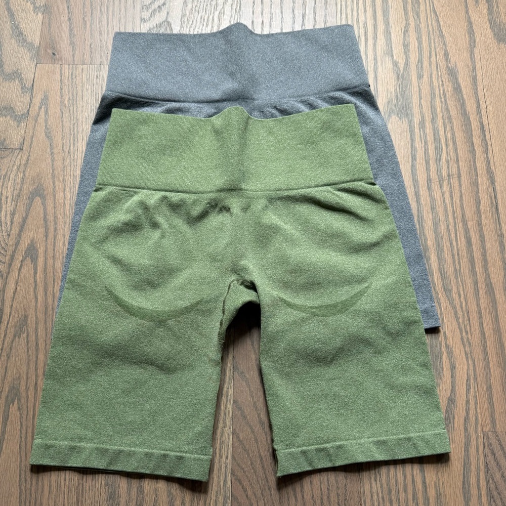 Pro Shorts Seamless Shorts, Lot of 2, Light Sage and Heathered Gray
